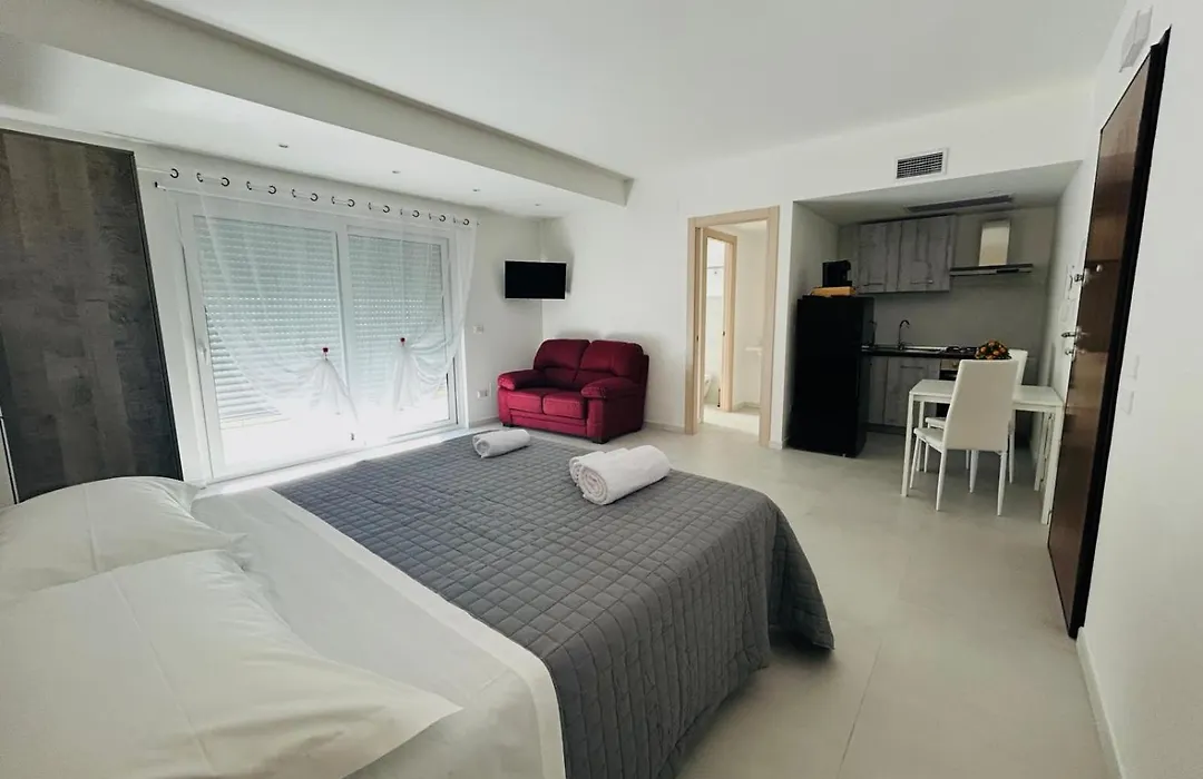 Aqua Marine B&B - Rooms And Apartments-1